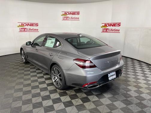 2026 Genesis G70 2.5T Standard