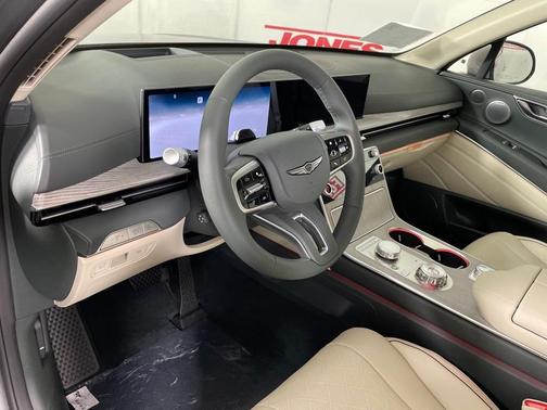 2025 Genesis GV80 2.5T Prestige