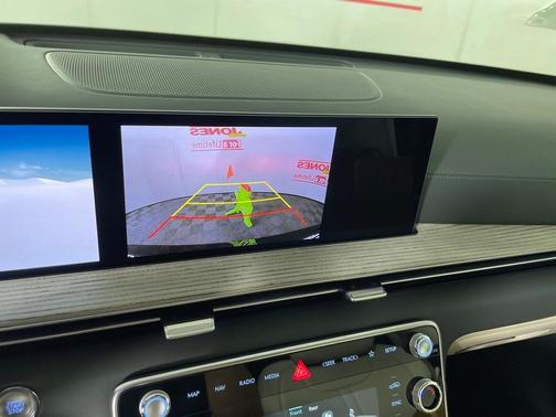 2025 Genesis GV80 2.5T