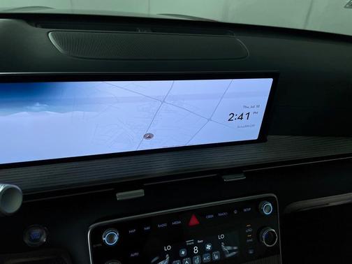 2025 Genesis GV80 2.5T