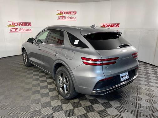 2026 Genesis GV70 2.5T