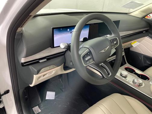 2025 Genesis GV80 2.5T