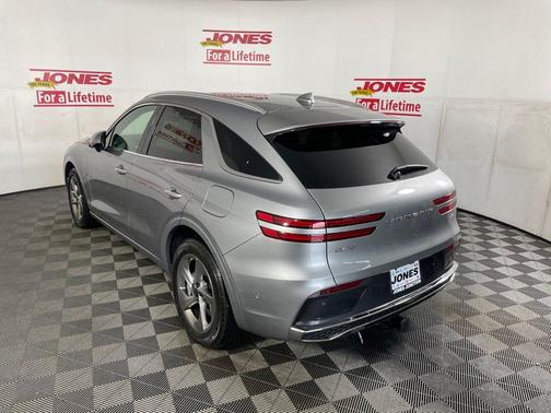 Silver 2026 Genesis GV70 2.5T Advanced