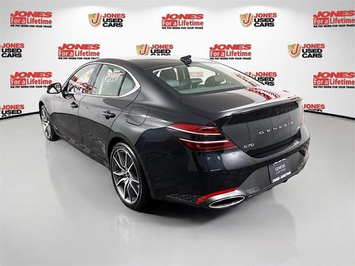 2025 Genesis G70 2.5T