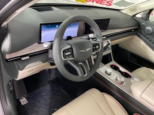 Silver 2026 Genesis GV80 2.5T Prestige