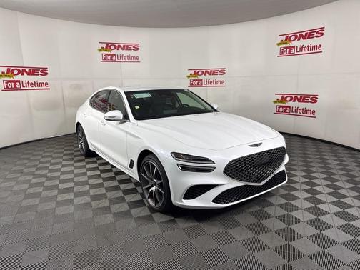 2026 Genesis G70 2.5T Standard
