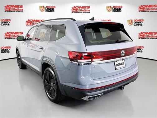 2025 Volkswagen Atlas 2.0T SE