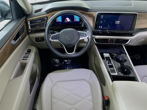 2025 Volkswagen Atlas 2.0T SE