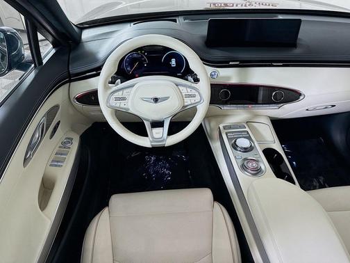 Black 2025 Genesis Electrified GV70 Advanced