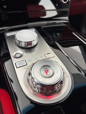 2025 Genesis G80 2.5T