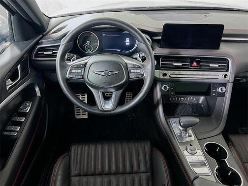 2024 Genesis G70 2.5T