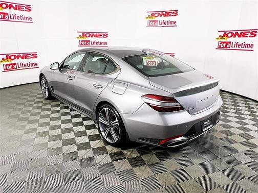 2024 Genesis G70 2.5T