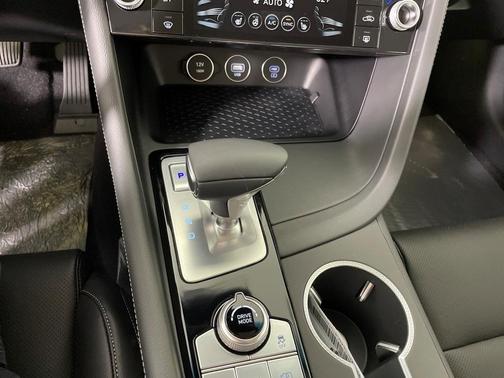 2026 Genesis G70 2.5T Standard