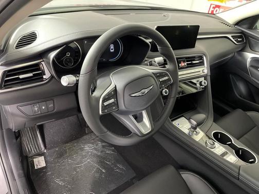 2026 Genesis G70 2.5T Standard