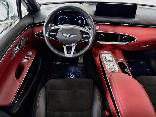 White 2022 Genesis GV70 3.5T Sport