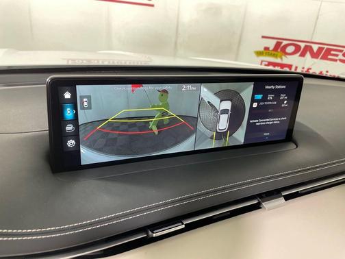 2025 Genesis Electrified GV70 Advanced