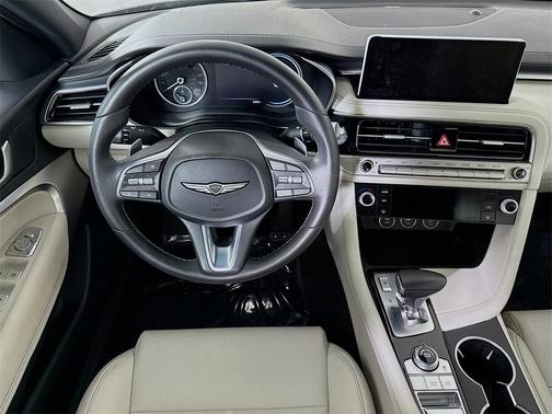 2024 Genesis G70 2.5T