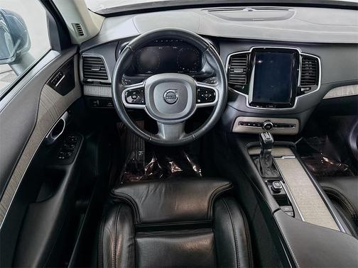 2022 Volvo XC90 T6 Inscription 6 Passenger