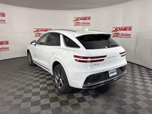 2026 Genesis GV70 2.5T