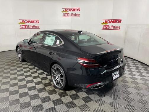 2026 Genesis G70 2.5T Standard