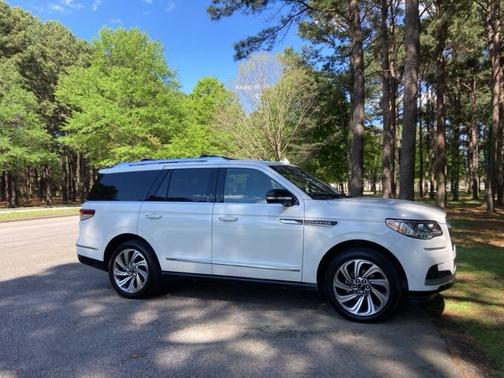 2023 Lincoln Navigator RESERVE