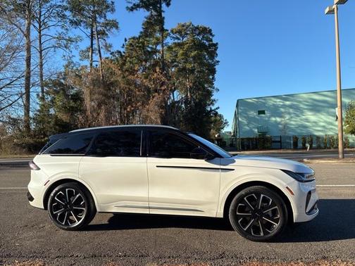 2024 Lincoln Nautilus RESERVE