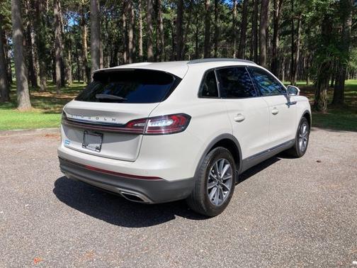2022 Lincoln Nautilus STANDARD