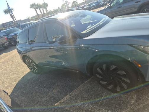 2025 Lincoln Nautilus RESERVE