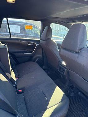 2025 Toyota RAV4 Hybrid SE