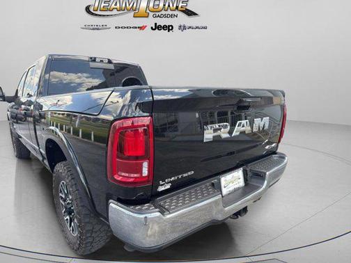 Diamond Black Crystal Pearlcoat 2026 RAM 2500 Limited Mega Cab 4x4 6'4' Box