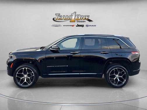 2022 Jeep Grand Cherokee Summit