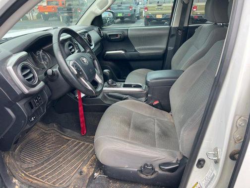 2016 Toyota Tacoma SR5