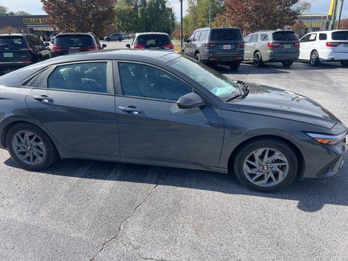 2024 Hyundai ELANTRA HEV Blue