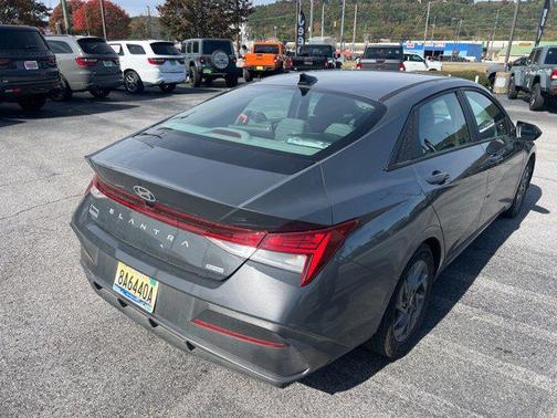 2024 Hyundai ELANTRA HEV Blue