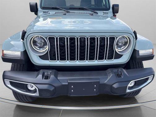 2024 Jeep Wrangler 4-Door Sahara 4x4