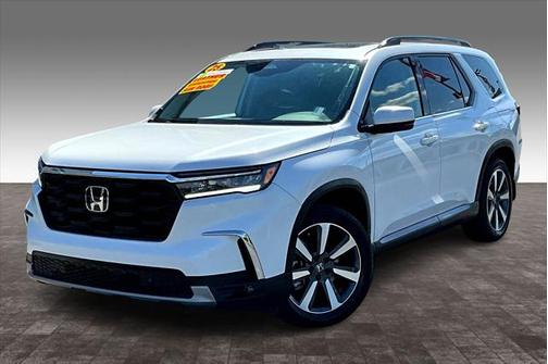 2025 Honda Pilot Touring 8-Passenger