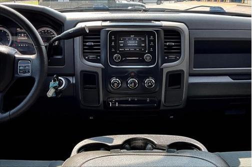 2018 RAM 2500 Tradesman Crew Cab 4x4 6'4' Box