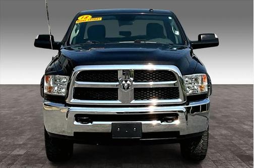 2018 RAM 2500 Tradesman Crew Cab 4x4 6'4' Box