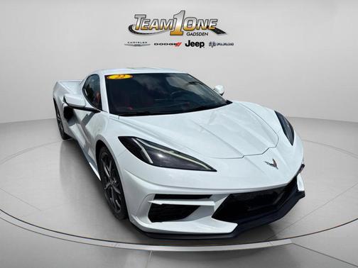 Arctic White 2022 Chevrolet Corvette Stingray w/2LT