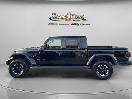 Black Clearcoat 2026 Jeep Gladiator Rubicon