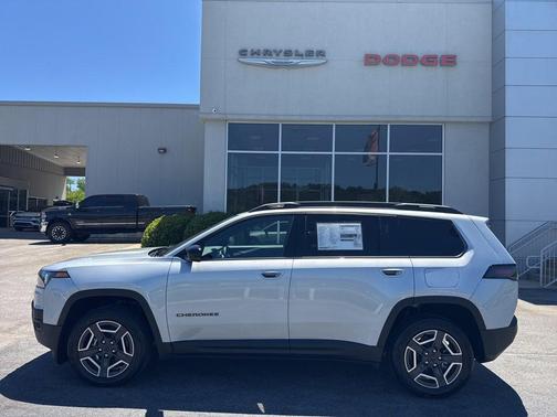 Silver Zynith Clearcoat 2026 Jeep Cherokee Limited
