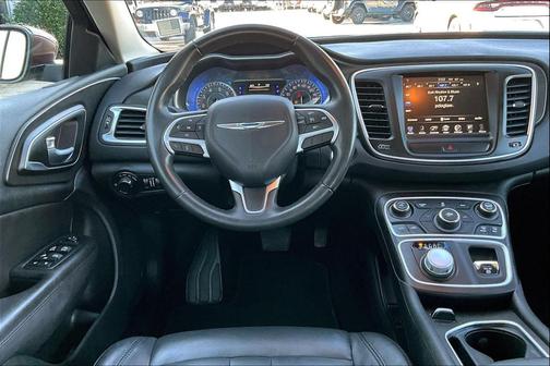 2017 Chrysler 200 Limited