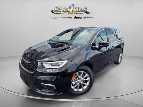 Diamond Black Crystal Pearlcoat 2026 Chrysler Pacifica Limited