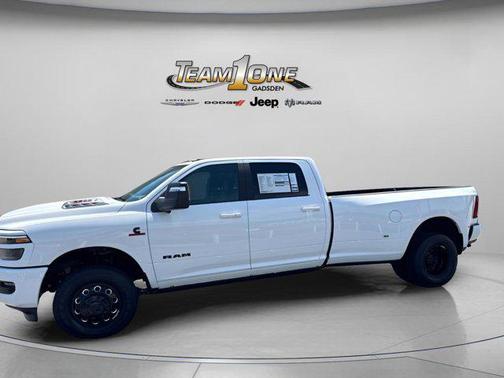 Bright White Clearcoat 2026 RAM 3500 Laramie Crew Cab 4x4 8' Box