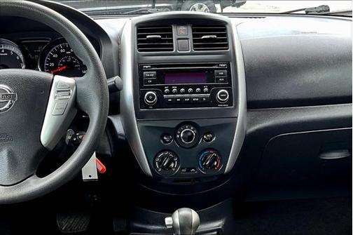 2015 Nissan Versa 1.6 SV