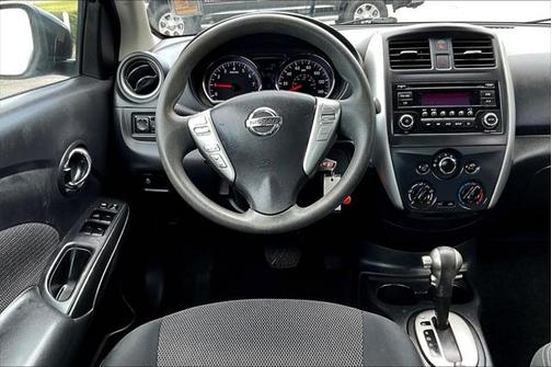 2015 Nissan Versa 1.6 SV