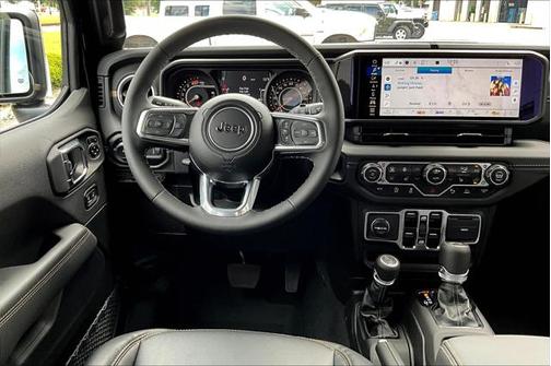 2025 Jeep Wrangler 4-Door Sahara 4x4