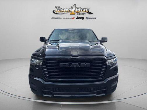 Diamond Black Crystal Pearlcoat 2026 RAM 1500 Laramie