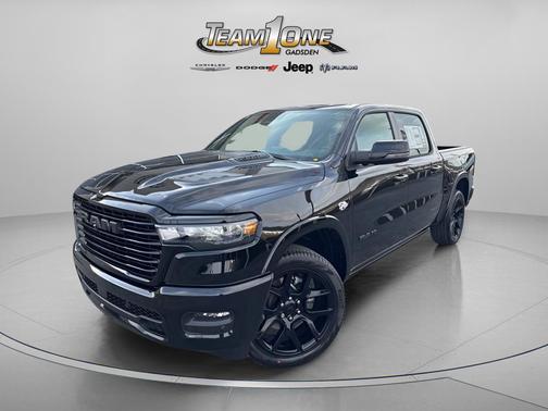 Diamond Black Crystal Pearlcoat 2026 RAM 1500 Laramie