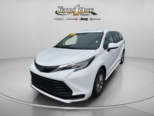 Ice 2023 Toyota Sienna LE